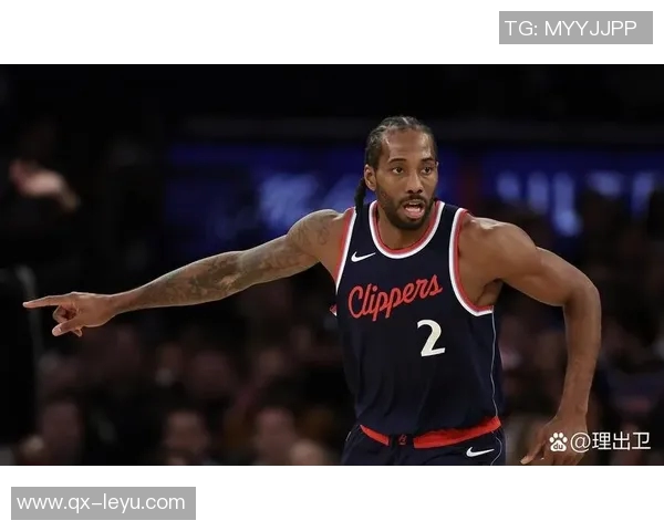 小卡上半场表现平平三分球失准仅得15分助攻2次 小卡上半场表现平平三分球失准仅得15分助攻2次