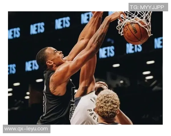 克拉克斯顿今日表现出色11投8中贡献19分7篮板5助攻3盖帽助球队获胜