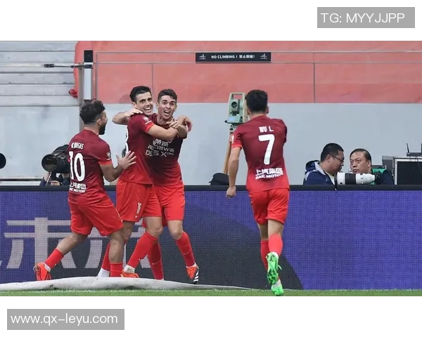 海港夺冠在即只需申花不胜蓉城输球条件已满两项 海港夺冠在即只需申花不胜蓉城输球条件已满两项